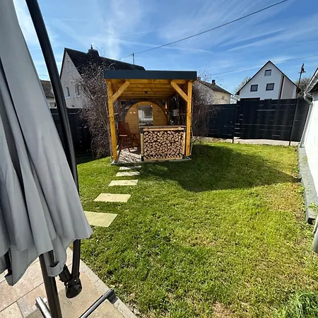 Tiny House Mit Garten Und Sauna Prázdninový dům *